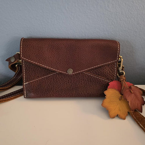 I LOVE this bag! (Nutmeg Envelope Crossbody) - customer review photo