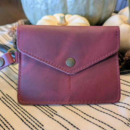 Versatile wristlet! - customer review photo