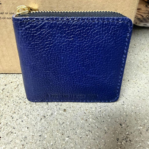 Lots of room in a small wallet - customer review photo