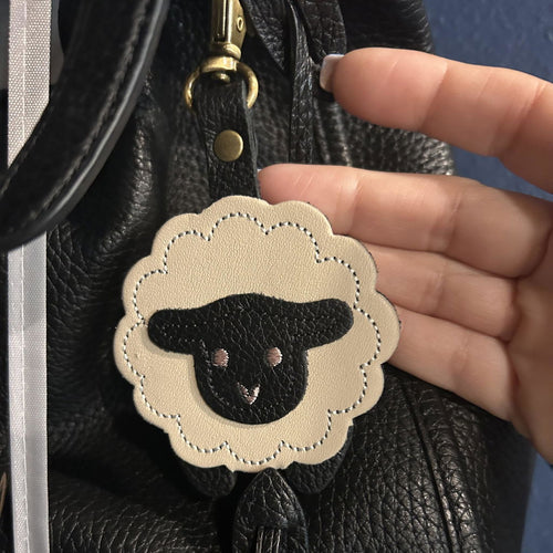 She’s sooooo cute! - customer review photo
