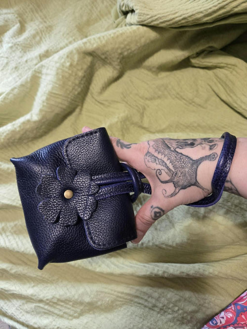 Adorable! Is cobalt my new favorite color? - customer review photo