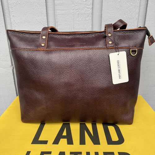 I love the large zippered Montana tote! - customer review photo