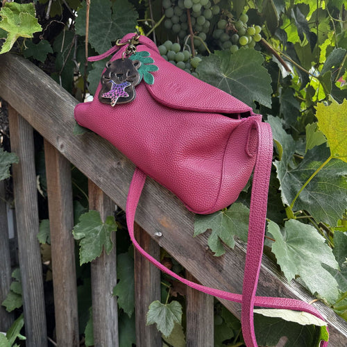 My #1 rule is all Crossbodies need detachable straps - customer review photo