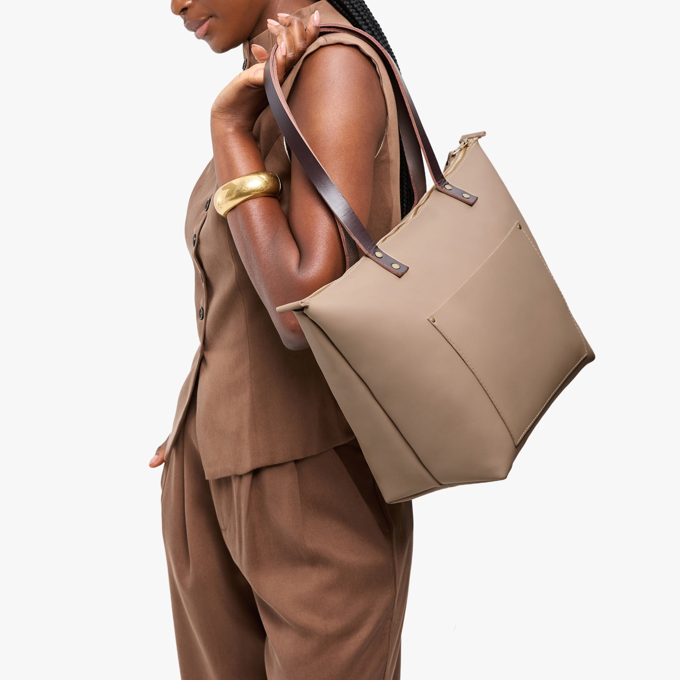 Stone*Zipper | Large leather tote bag with sturdy bridle handles and front pocket