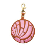Strawbie | Concha shaped leather keychain with light pink embroidery