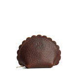Coldbrew Large | Curved leather pouch with zipper and scalloped edges