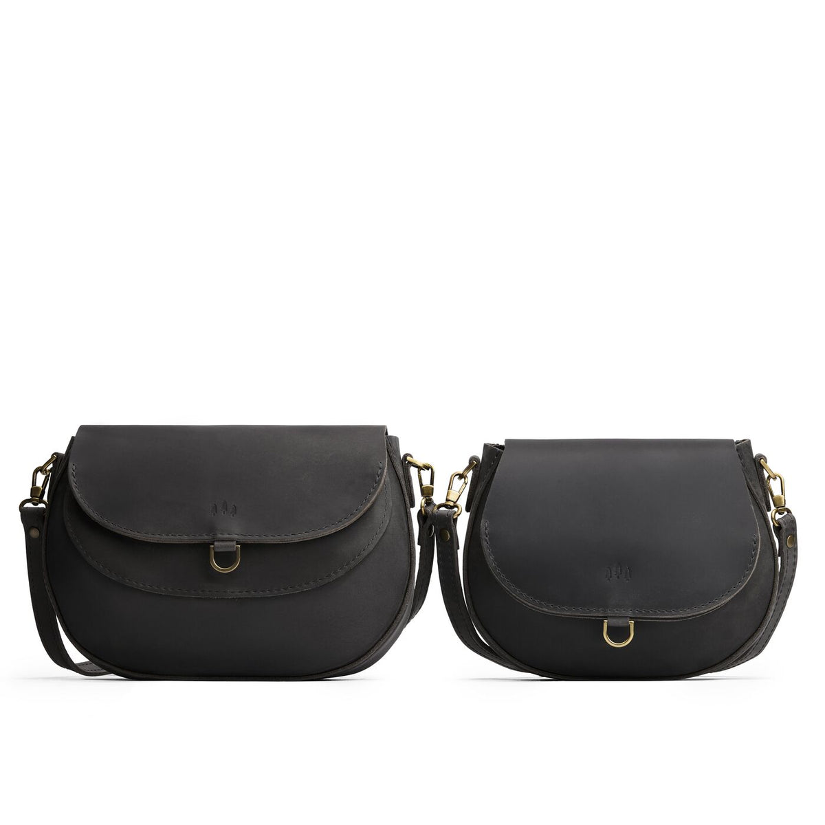 Full Moon | Size comparison of two leather Crossbodies with a flaps and magnetic closures