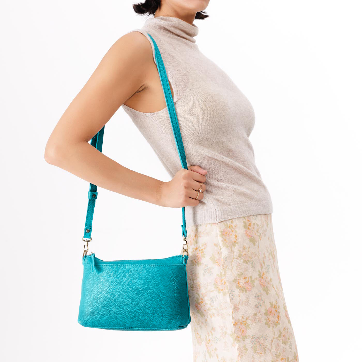 Baja*Classic | Zip top petite crossbody bag with detachable strap