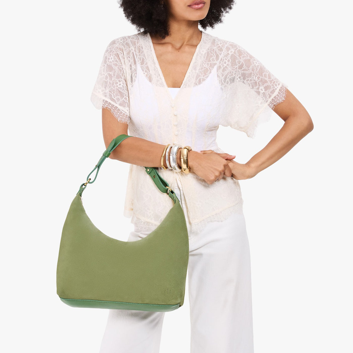 Laurel*Small*Classic | U-shaped shoulder bag with adjustable strap and fringe detail