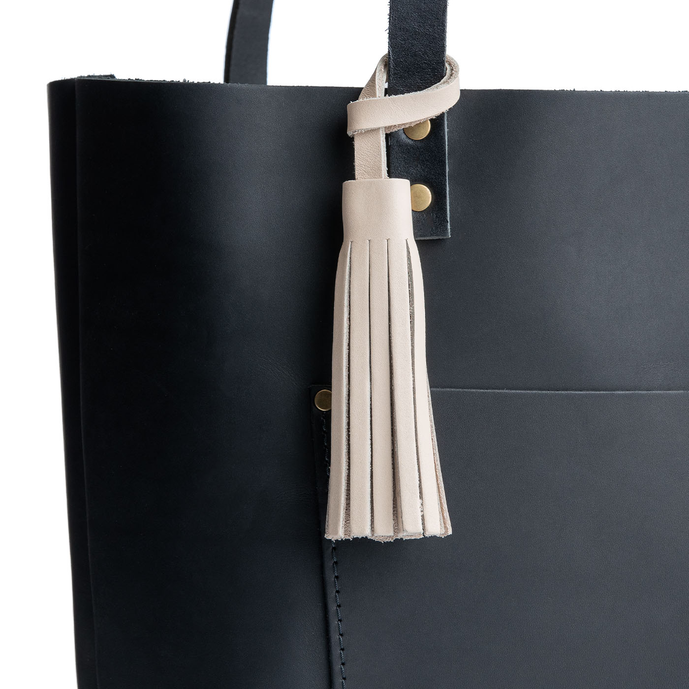 Bone*Classic | Fringed leather tassel with leather loop